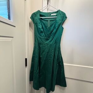 Elegant Green Midi Dress